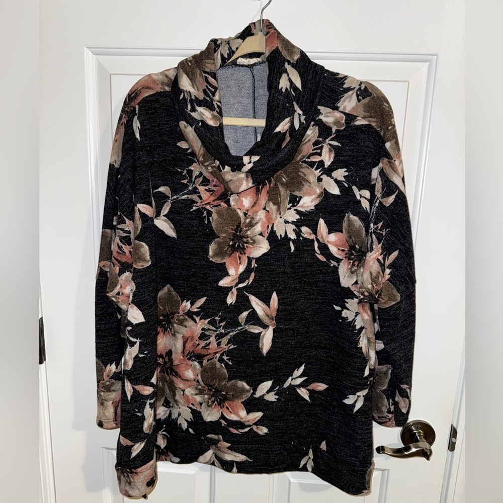 143 Story Cowl Neck Sweater Oversized Stretchy Gray Floral Plus 3X - Picture 2 of 9